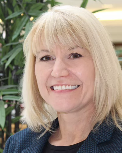 Image of Kim Lynch