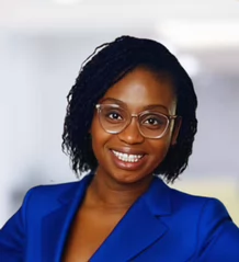 Mary Oluwalowo headshot